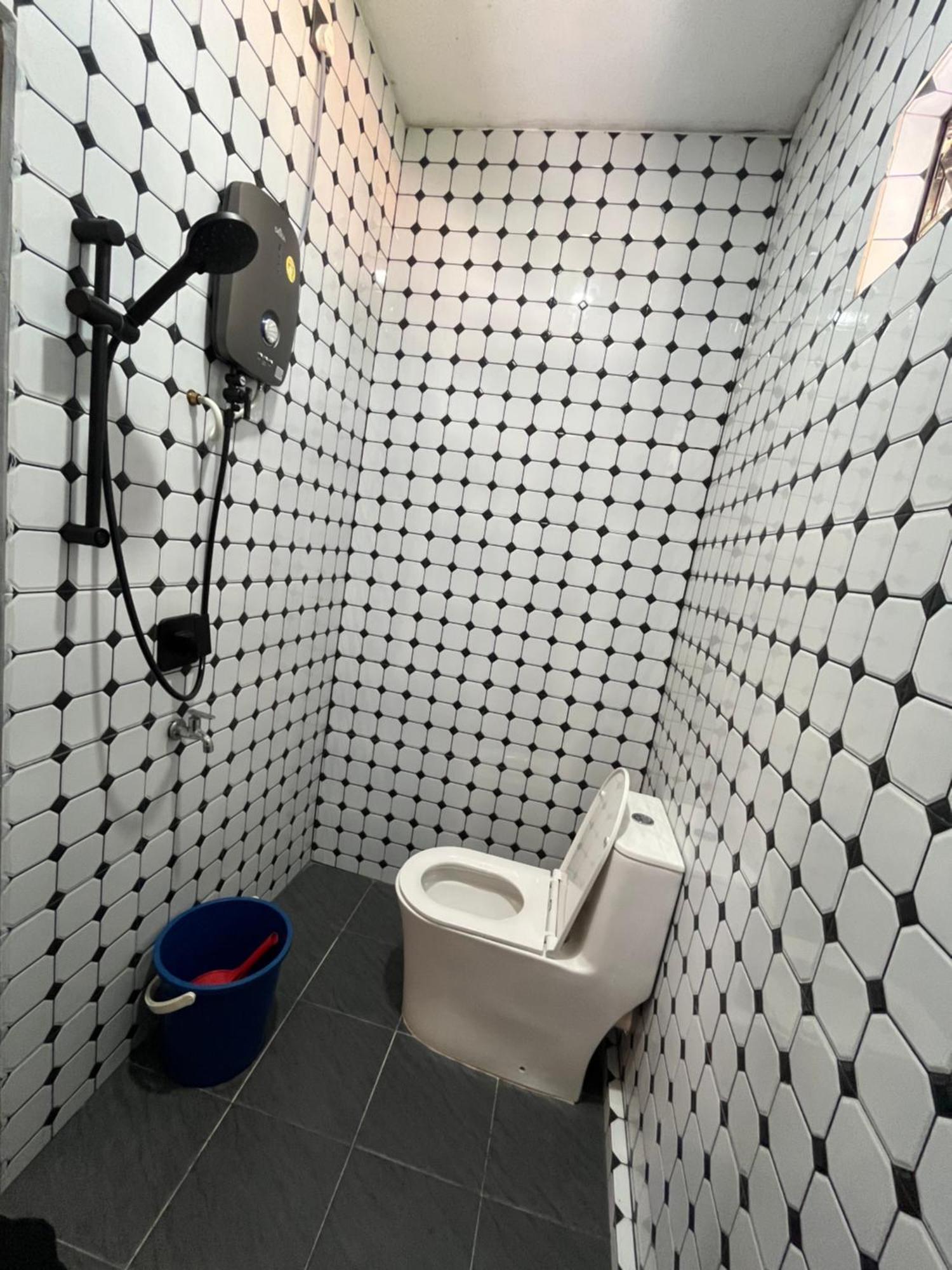 Razak Guest House Сетиу Экстерьер фото