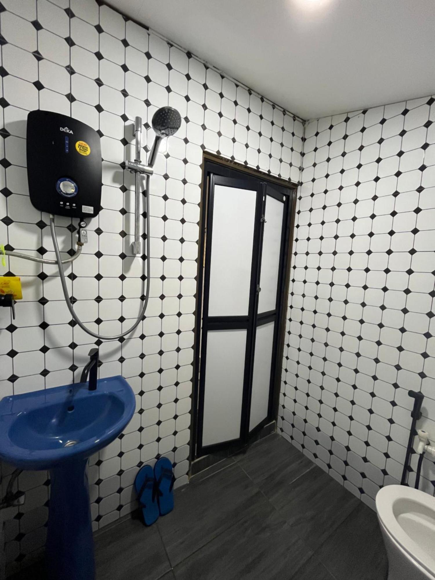 Razak Guest House Сетиу Экстерьер фото