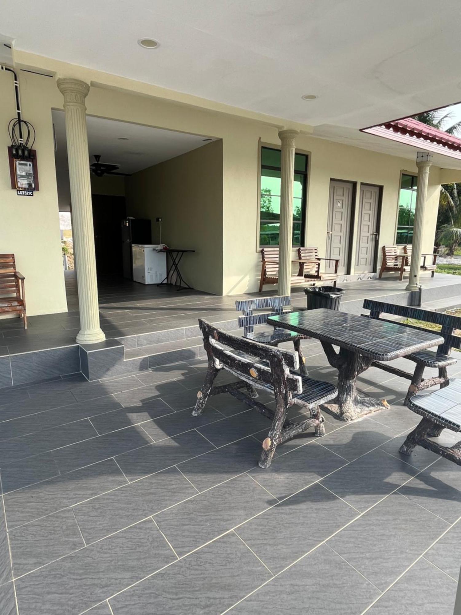 Razak Guest House Сетиу Экстерьер фото